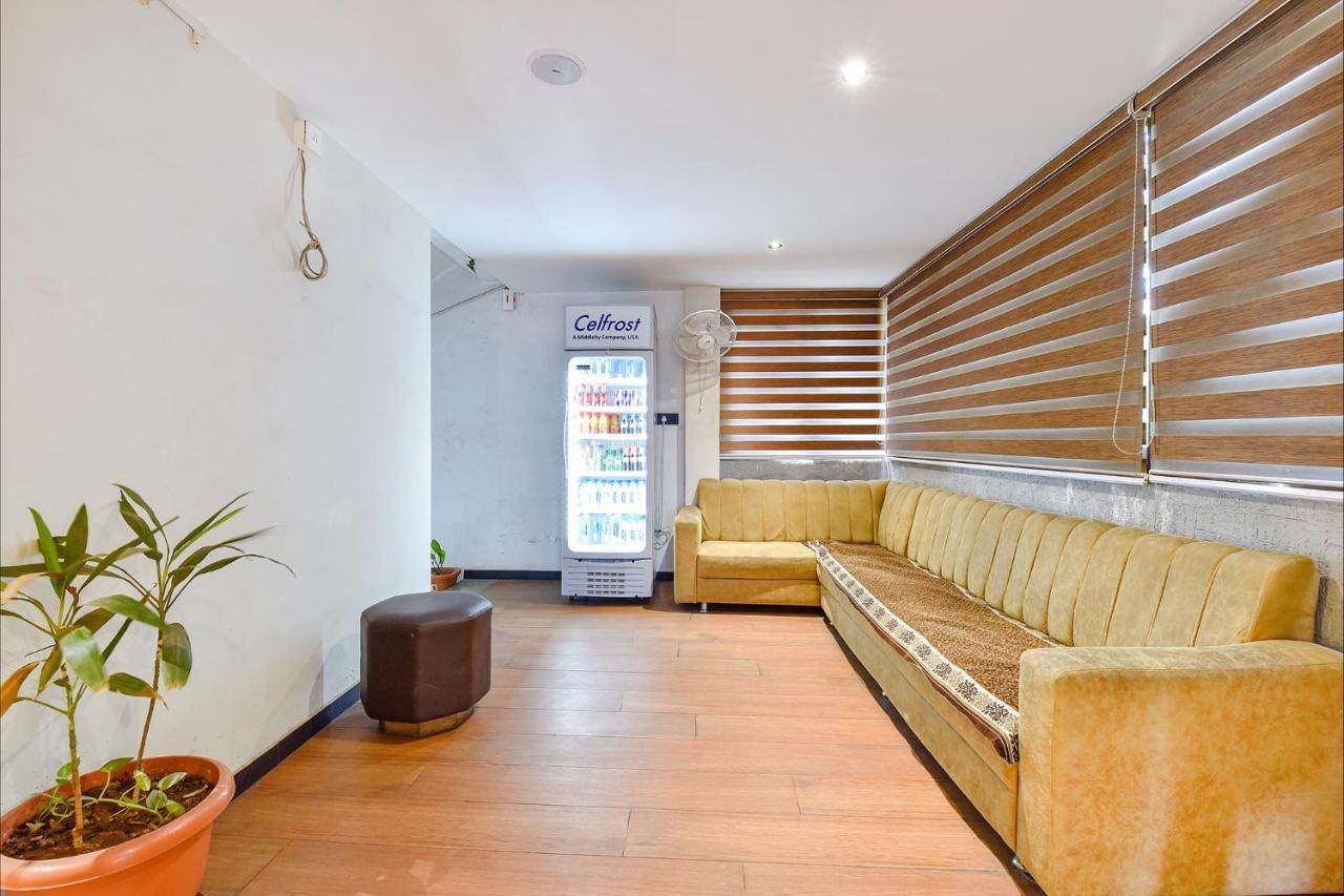 Fabhotel Udhna Inn, Near Udhna Junction Surat Exterior foto