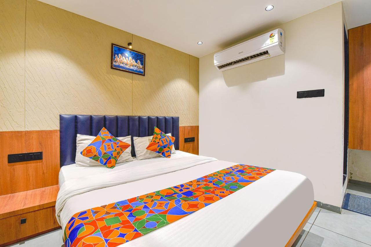 Fabhotel Udhna Inn, Near Udhna Junction Surat Exterior foto
