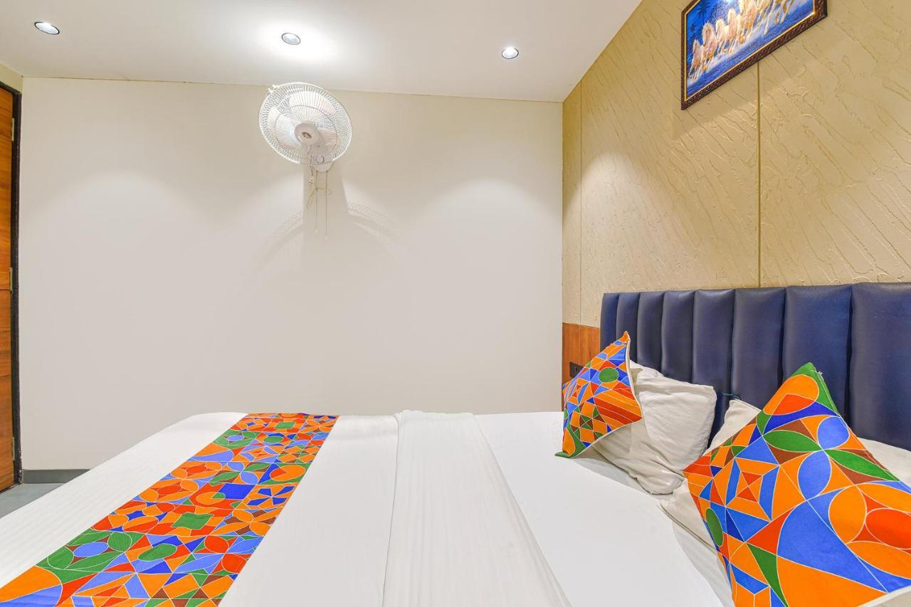 Fabhotel Udhna Inn, Near Udhna Junction Surat Exterior foto