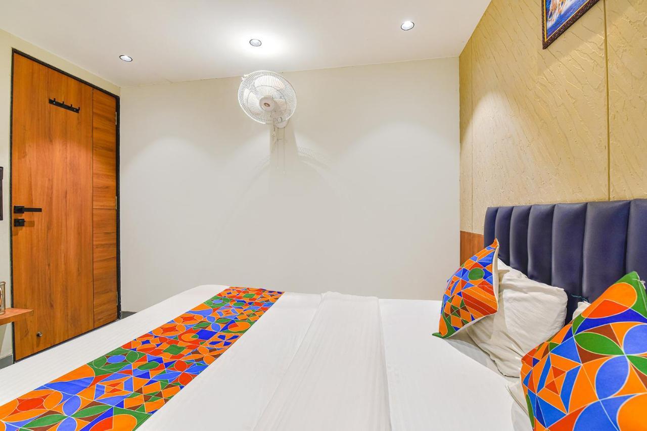 Fabhotel Udhna Inn, Near Udhna Junction Surat Exterior foto
