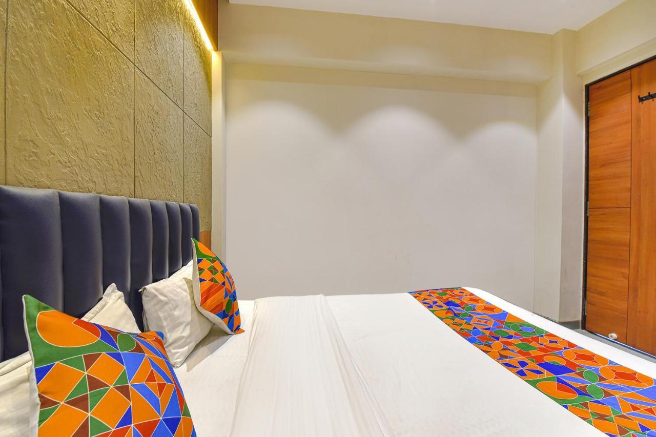 Fabhotel Udhna Inn, Near Udhna Junction Surat Exterior foto