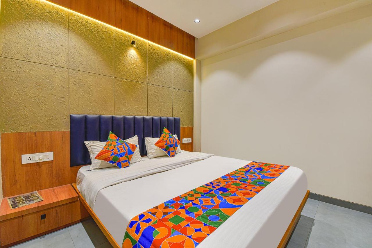 Fabhotel Udhna Inn, Near Udhna Junction Surat Exterior foto