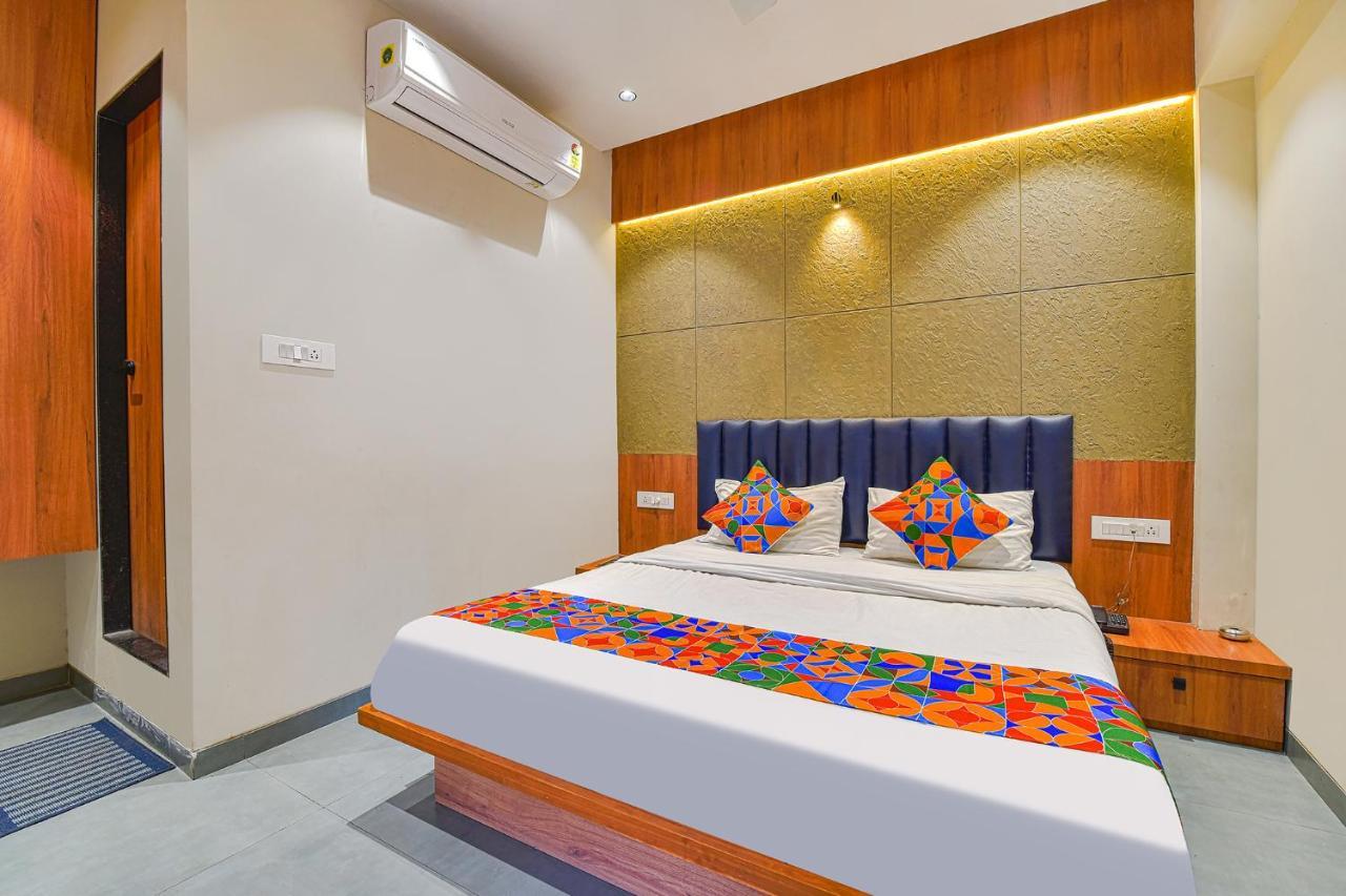 Fabhotel Udhna Inn, Near Udhna Junction Surat Exterior foto